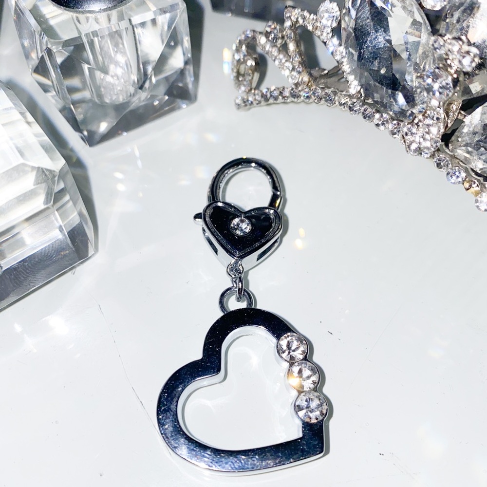 Slinkets Heart Clip